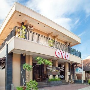 Oyo 836 Oasis Hotel